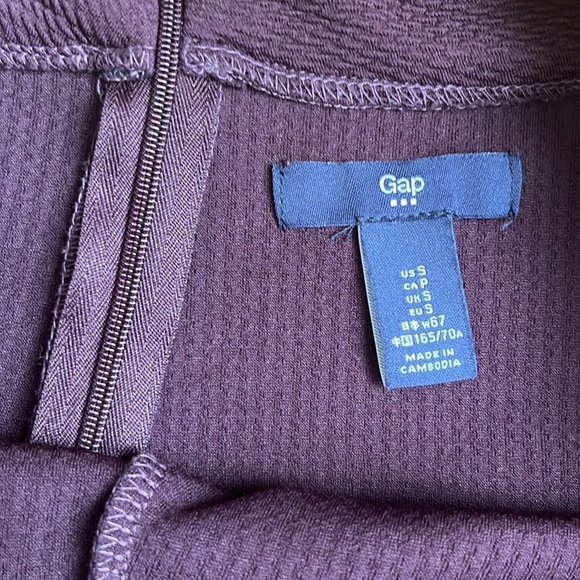 EUC GAP size S flared skirt Purple - Picture 3 of 6